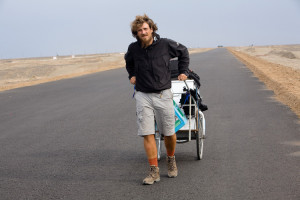 christoph-rehage2 Christoph Rehage walking in China